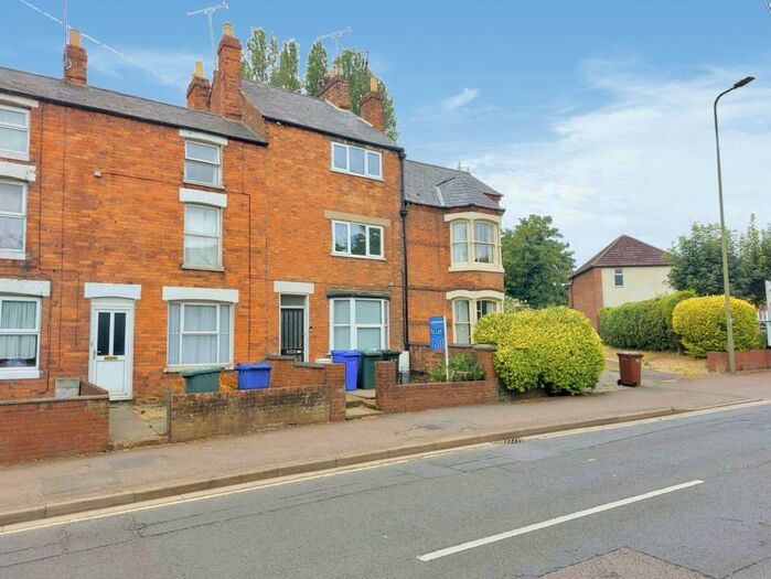 2 Bedroom Apartment To Rent In Warwick Road, Banbury, Oxfordshire, OX16