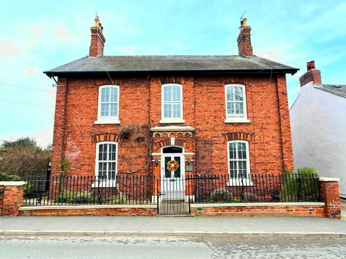 5 Bedroom Detached House For Sale In The Lodge, Alne Road, Tollerton, York, YO61