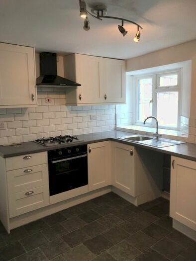 2 Bedroom Terraced House To Rent In New Street, Cullompton, EX15