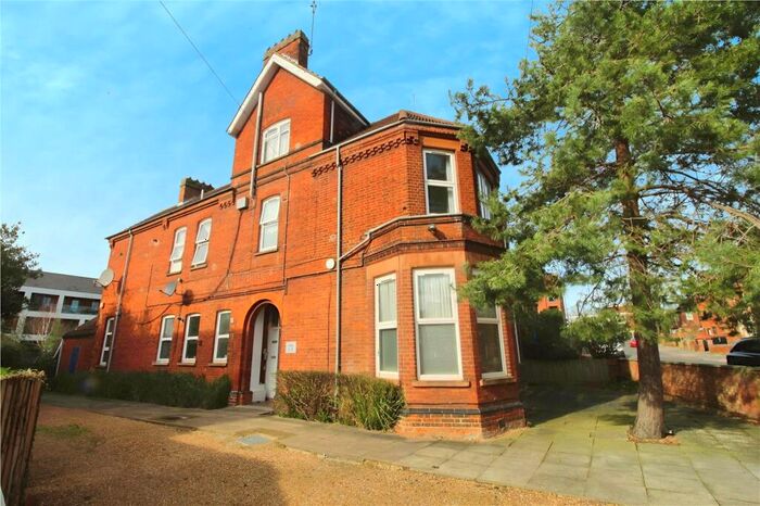 1 Bedroom Flat To Rent In Conduit Road, Bedford, Bedfordshire, MK40
