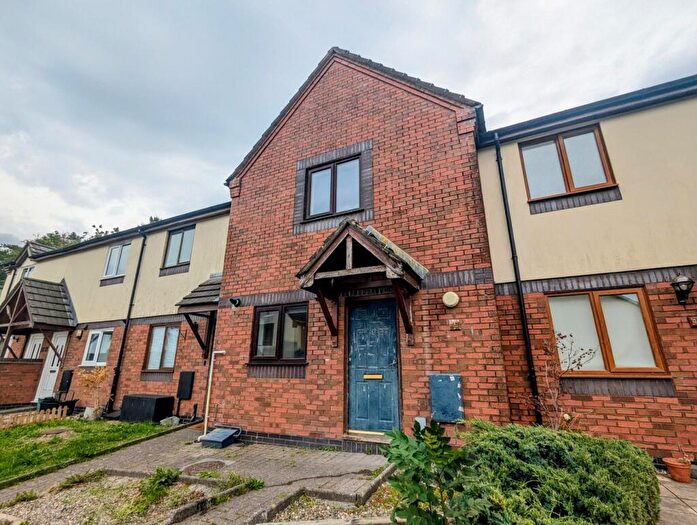 3 Bedroom Terraced House For Sale In Waun Burgess, Carmarthen, Carmarthenshire., SA31
