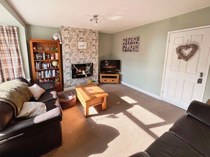 2 Bedroom Semi-Detached House For Sale In Fairway Avenue, Harwood, BL2