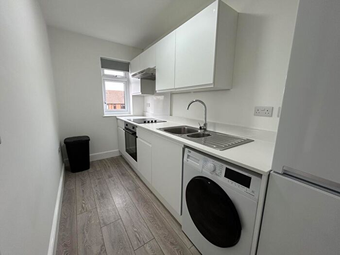 1 Bedroom Flat To Rent In Hornbeam, Langland Road, MK6