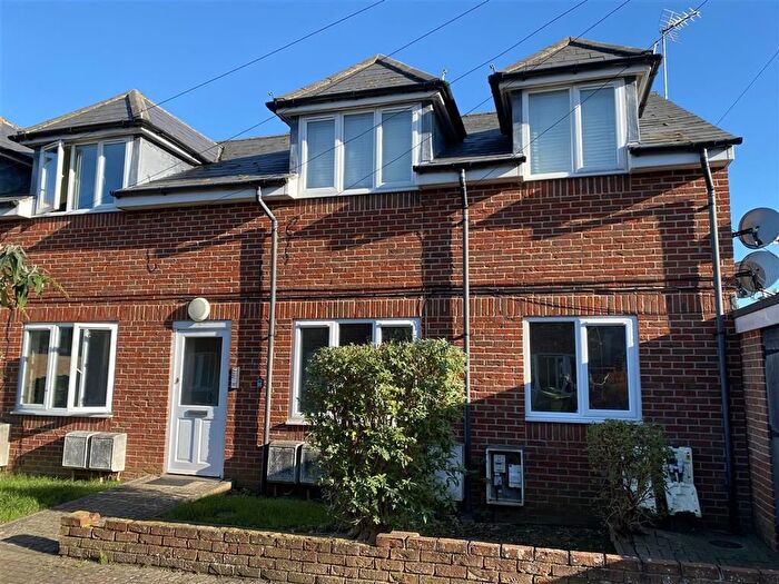 1 Bedroom Flat For Sale In Fratton Road, Portsmouth, PO1