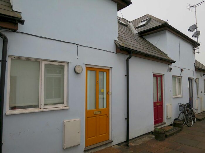 2 Bedroom Flat To Rent In Cowley Road, Oxford, Oxford, OX4