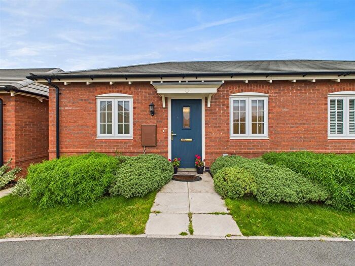 2 Bedroom Semi-Detached Bungalow To Rent In Clyde Drive, Lubbesthorpe, LE19