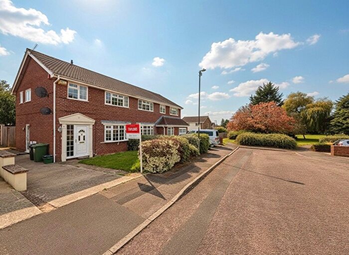 3 Bedroom Semi-Detached House For Sale In Dorset Way, Bristol, Avon, BS37