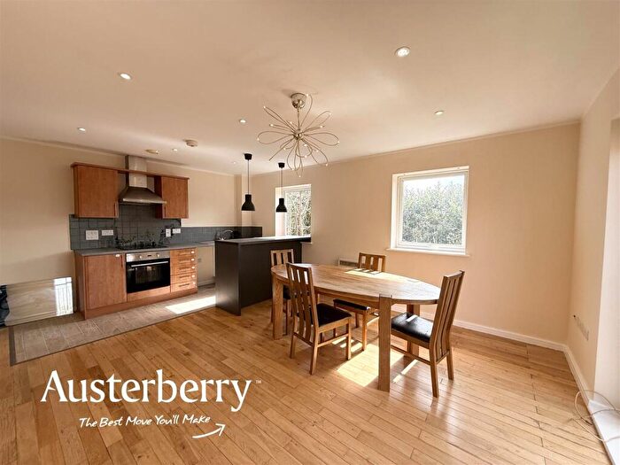 2 Bedroom Apartment For Sale In Tattershall Court, Cliffe Vale, Stoke-On-Trent, ST4