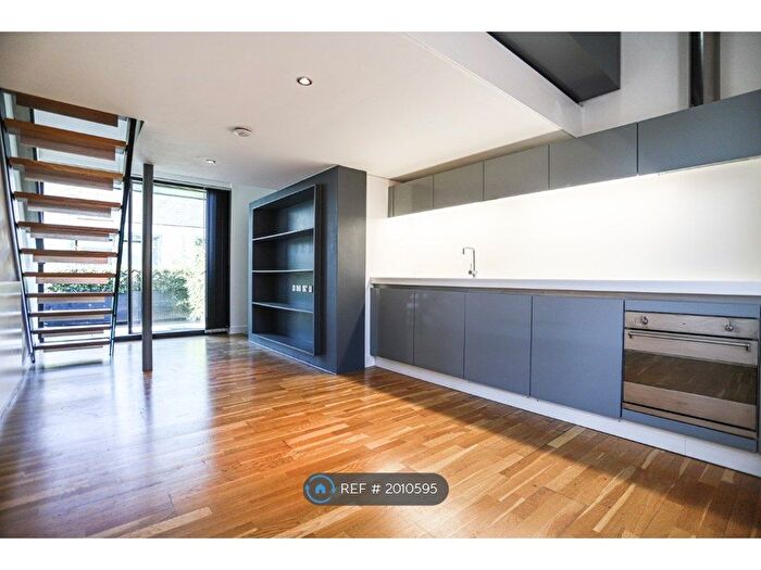 2 Bedroom Terraced House To Rent In Laburnum Street, Salford, M6