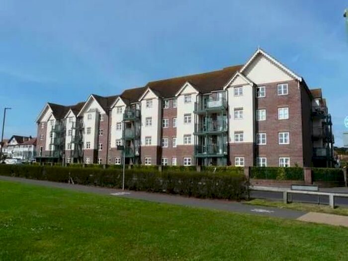 1 Bedroom Property To Rent In Colin Road, Paignton, TQ3