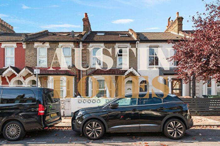 5 Bedroom Terraced House For Sale In Vernon Road, London, N8