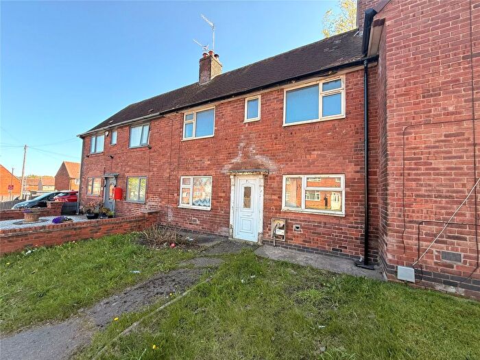3 Bedroom Semi Detached House For Sale In St. Augustines Road, Chesterfield, Derbyshire, S40