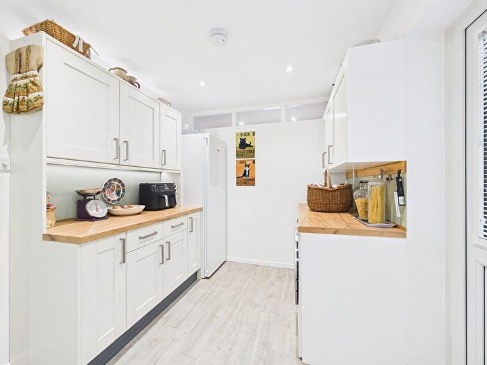 4 Bedroom Detached House For Sale In Tollhouse Drive, Worcester, Worcestershire, WR2