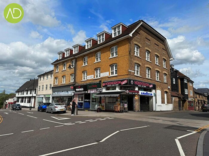 1 Bedroom Apartment To Rent In High Street, Hoddesdon, EN11