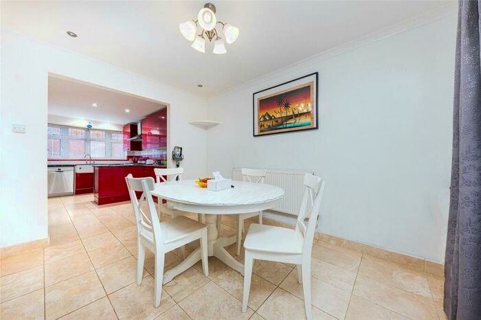 4 Bedroom House To Rent In Cumming Street, Islington, London, N1