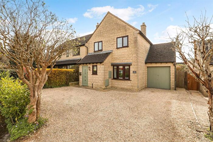 3 Bedroom Detached House For Sale In Munday Close, Bussage, Stroud, GL6