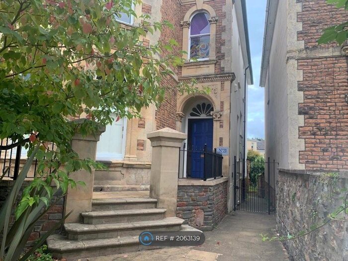 1 Bedroom Flat To Rent In Oakfield Road, Bristol, BS8
