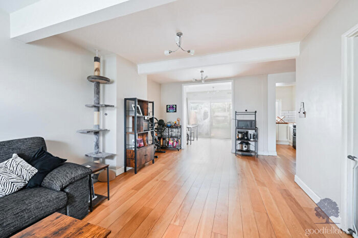 3 Bedroom House To Rent In Bordesley Road, Morden, SM4