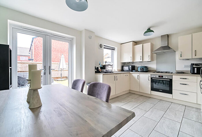 3 Bedroom End Of Terrace House For Sale In Crossman Road, Yate, Bristol, Gloucestershire, BS37