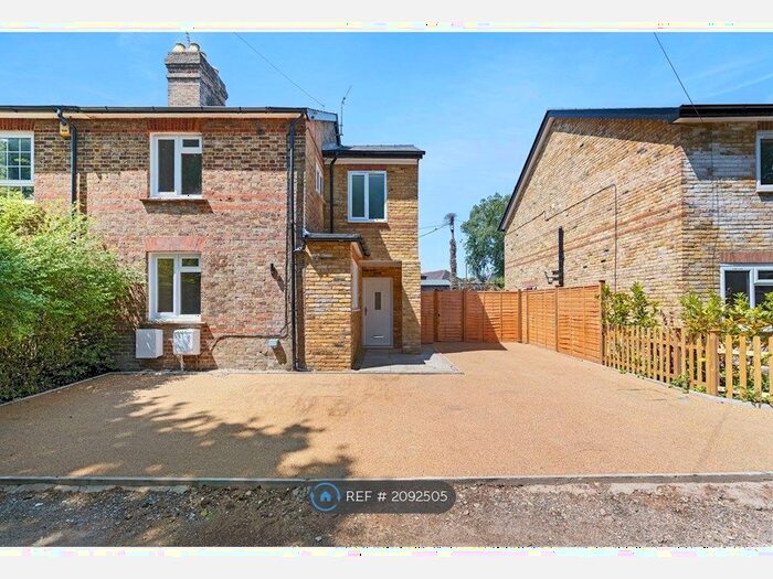 3 Bedroom Semi-Detached House To Rent In Guildford Road, Normandy, Guildford, GU3