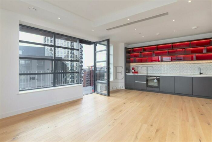 1 Bedroom Apartment To Rent In Defoe House, London City Island, E14