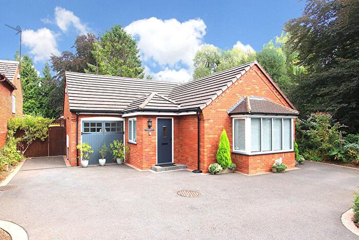 3 Bedroom Detached Bungalow To Rent In Wombourne, Gravel Hill, WV5