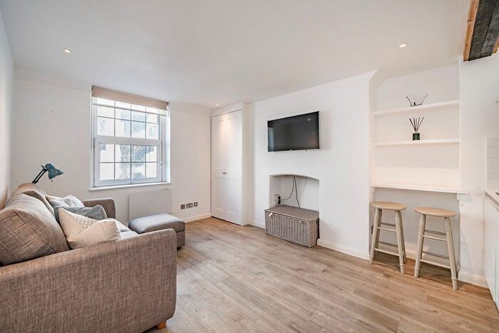 Studio To Rent In Gatliff Close, Ebury Bridge Road, SW1W