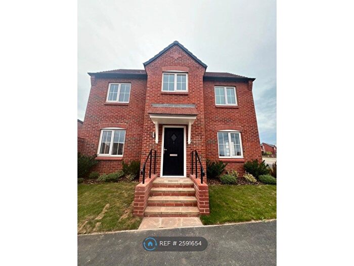 3 Bedroom Detached House To Rent In Hucknall, Hucknall, NG15