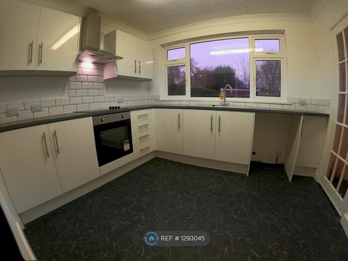 3 Bedroom Terraced House To Rent In Bethune Avenue, Hull HU4