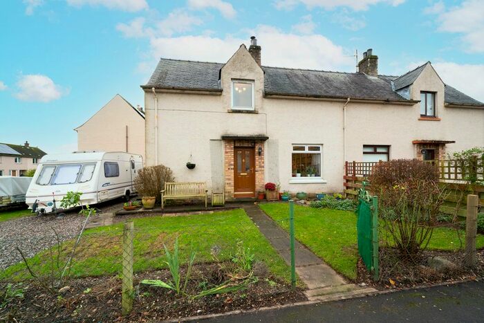 2 Bedroom Semi-Detached House For Sale In Murthly, Perth, PH1