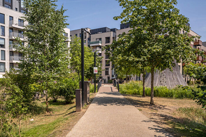 2 Bedroom Flat For Sale In Hawthorn House, Forrester Way, Stratford, London, E15