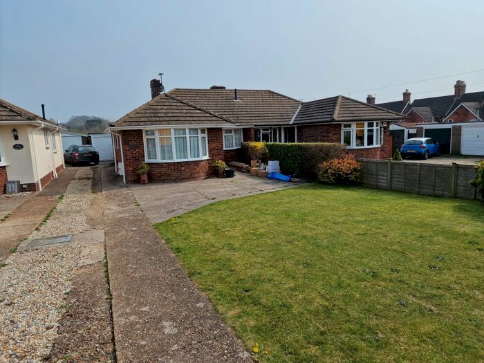 2 Bedroom Semi-Detached Bungalow To Rent In Keld Drive, Uckfield, TN22