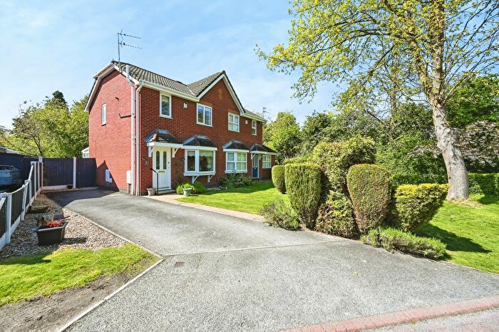 3 Bedroom Semi Detached House For Sale In Grange Farm Close, Great Sankey, Warrington, Cheshire, WA5