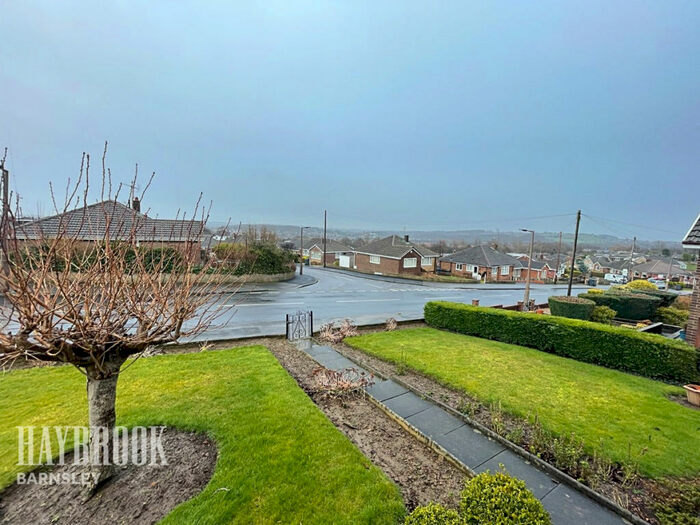 3 Bedroom Detached Bungalow For Sale In Way, Monk Bretton, S71