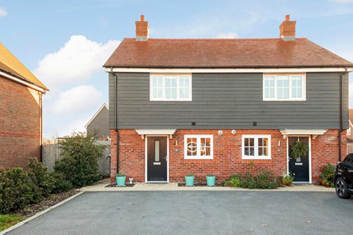 2 Bedroom Semi-Detached House For Sale In Lamble Walk, East Hanney, OX12