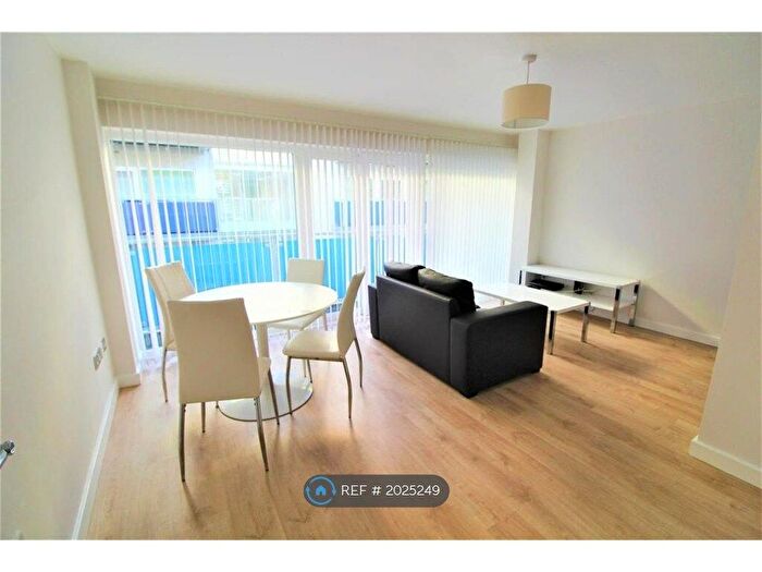 1 Bedroom Flat To Rent In Concord Street, Leeds, LS2
