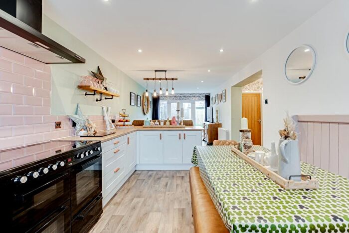 4 Bedroom Semi Detached House For Sale In Ringstead Close, Barton Seagrave, NN15