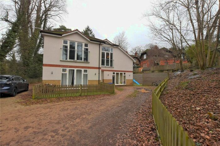 1 Bedroom Flat To Rent In Roke Road, Kenley, CR8