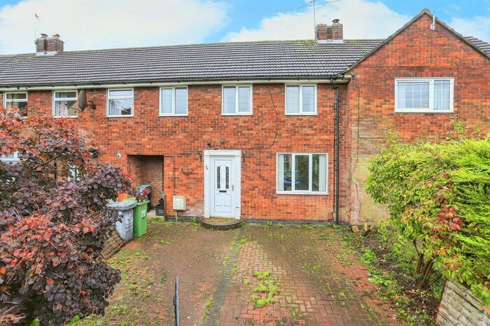 3 Bedroom Semi-detached House For Sale In Don Avenue, York, YO24