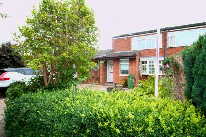 3 Bedroom Semi-Detached House To Rent In Moor End Close, Edlesborough, Bucks, LU6