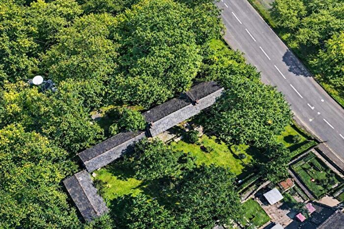 4 Bedroom Detached House For Sale In Tyn Y Bryn Farm, Porth, CF39