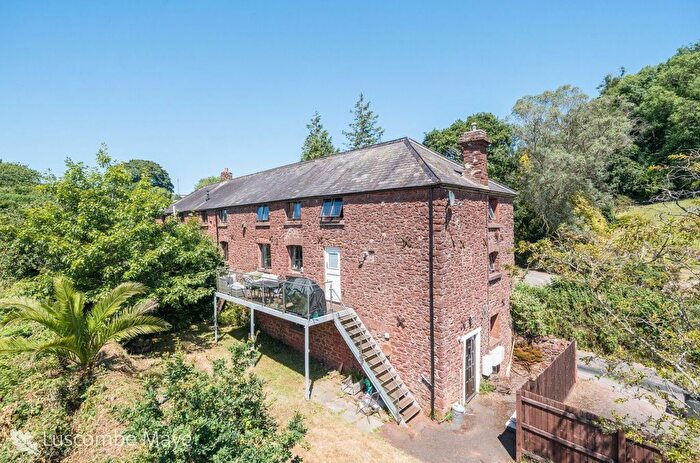 6 Bedroom Semi-Detached House For Sale In Blagdon, Paignton, TQ3