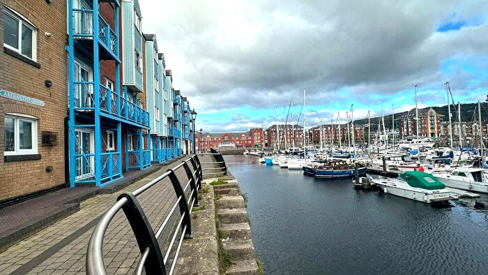 1 Bedroom Flat For Sale In Abernethy Quay, Marina, Swansea, SA1