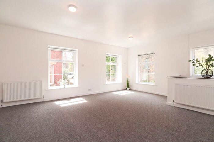 1 Bedroom Flat To Rent In Longfield Road, Pudsey, West Yorkshire, LS28