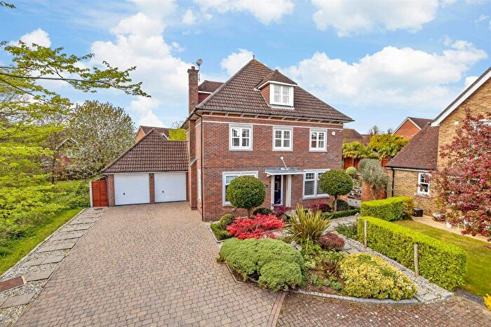5 Bedroom Detached House For Sale In Admiral Way, Kings Hill, West Malling, Kent, ME19