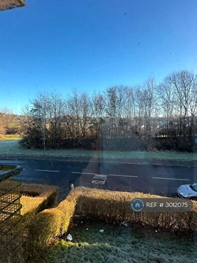 2 Bedroom Flat To Rent In Kinfauns Drive, Glasgow, G15