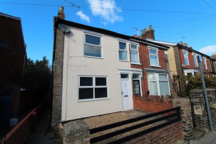 2 Bedroom Semi Detached House To Rent In Dillwyn Street West, Ipswich, IP1