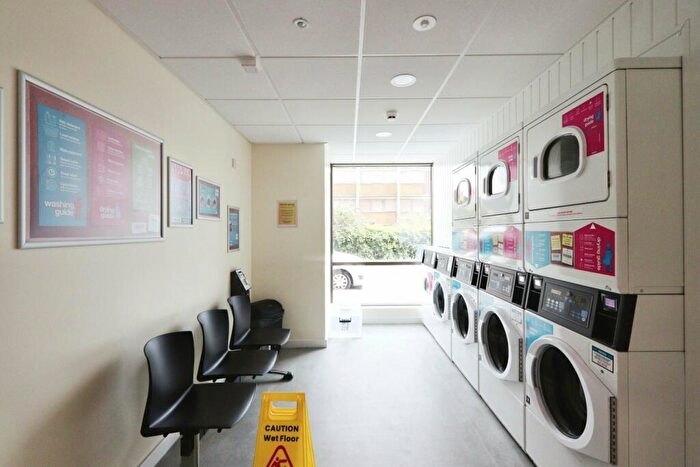 1 Bedroom Apartment To Rent In Allen Street, Sheffield, South Yorkshire, S3