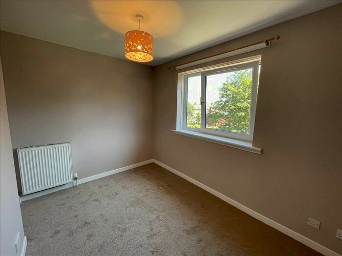 2 Bedroom Flat To Rent In Crieff Road, Perth, PH1