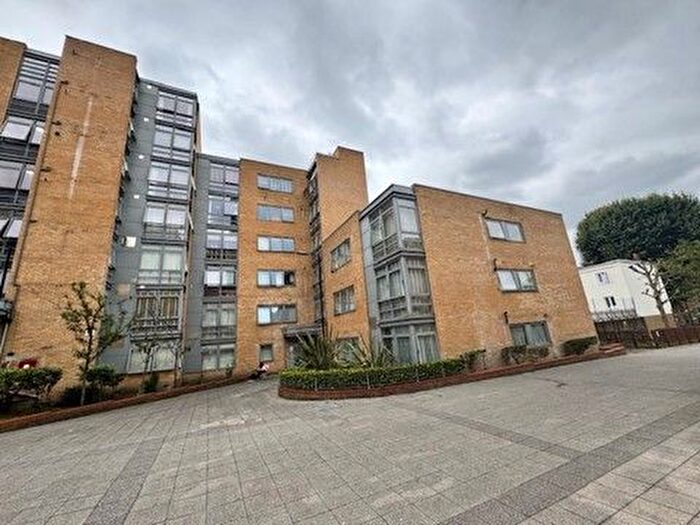 1 Bedroom Flat For Sale In Flat, Fairlead House, Cassilis Road, London, London, E14